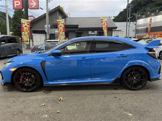 シビック タイプR ☆純正ナビ・TV・Bluetoothaudio・DVD☆ビルトインETC2.0☆バックカメラ☆レーダークルーズコントロール☆ブレンボブレーキ☆純正19インチAW☆LEDヘッドライト(29枚目)