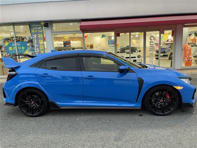 シビック タイプR ☆純正ナビ・TV・Bluetoothaudio・DVD☆ビルトインETC2.0☆バックカメラ☆レーダークルーズコントロール☆ブレンボブレーキ☆純正19インチAW☆LEDヘッドライト(33枚目)