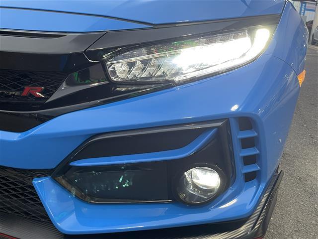 シビック タイプR ☆純正ナビ・TV・Bluetoothaudio・DVD☆ビルトインETC2.0☆バックカメラ☆レーダークルーズコントロール☆ブレンボブレーキ☆純正19インチAW☆LEDヘッドライト(35枚目)