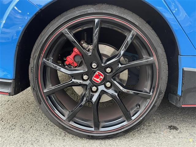 シビック タイプR ☆純正ナビ・TV・Bluetoothaudio・DVD☆ビルトインETC2.0☆バックカメラ☆レーダークルーズコントロール☆ブレンボブレーキ☆純正19インチAW☆LEDヘッドライト(40枚目)