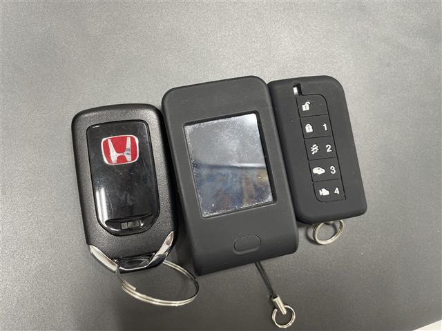 シビック タイプR ☆純正ナビ・TV・Bluetoothaudio・DVD☆ビルトインETC2.0☆バックカメラ☆レーダークルーズコントロール☆ブレンボブレーキ☆純正19インチAW☆LEDヘッドライト(41枚目)