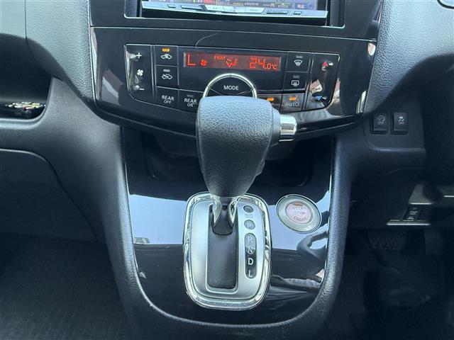 セレナ ハイウェイスター ☆社外ナビ・TV・Bluetoothaudio・DVD☆ETC☆クルーズコントロール☆前後ドライブレコーダー☆社外フリップダウンモニター☆両側パワースライドドア☆電動格納ミラー☆バックカメラ(3枚目)