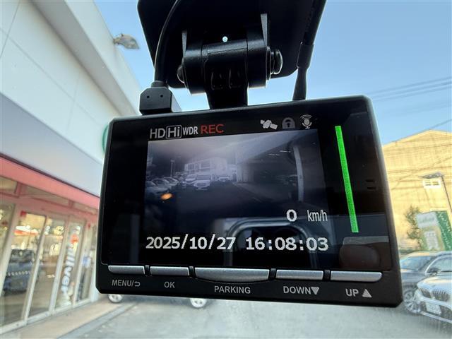 セレナ ハイウェイスター ☆社外ナビ・TV・Bluetoothaudio・DVD☆ETC☆クルーズコントロール☆前後ドライブレコーダー☆社外フリップダウンモニター☆両側パワースライドドア☆電動格納ミラー☆バックカメラ(12枚目)