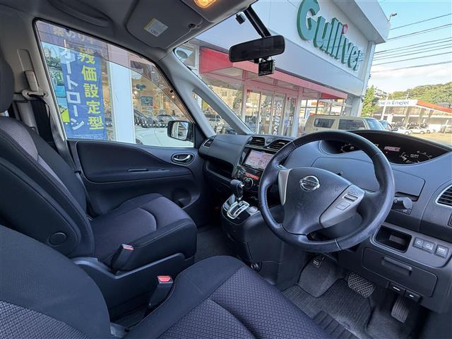 セレナ ハイウェイスター ☆社外ナビ・TV・Bluetoothaudio・DVD☆ETC☆クルーズコントロール☆前後ドライブレコーダー☆社外フリップダウンモニター☆両側パワースライドドア☆電動格納ミラー☆バックカメラ(14枚目)