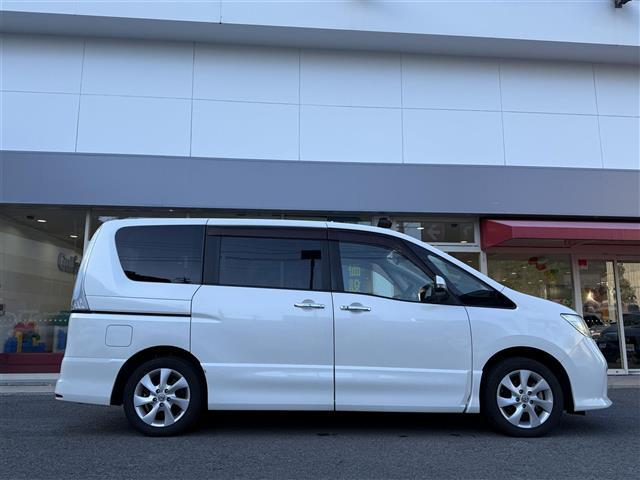 セレナ ハイウェイスター ☆社外ナビ・TV・Bluetoothaudio・DVD☆ETC☆クルーズコントロール☆前後ドライブレコーダー☆社外フリップダウンモニター☆両側パワースライドドア☆電動格納ミラー☆バックカメラ(34枚目)