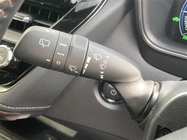 カローラツーリング ハイブリッド　ダブルバイビー　衝突軽減　レーダークルコン　半革シート　シートヒーター　純正ナビ　フルセグＴＶ　Ｂｌｕｅｔｏｏｔｈ　ＬＥＤオートライト　レーンキープアシスト　オートマチックハイビーム　ＡＣ１００Ｖ端子　ＥＴＣ２．０（22枚目）