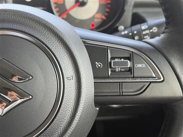 ジムニー XC 衝突軽減 純正ナビ ドラレコ クルコン フルセグTV Bluetooth DVD再生 レーンキープアシスト シートヒーター ダウンヒルアシスト LEDオートライト 横すべり防止装置 アイドリングS(14枚目)