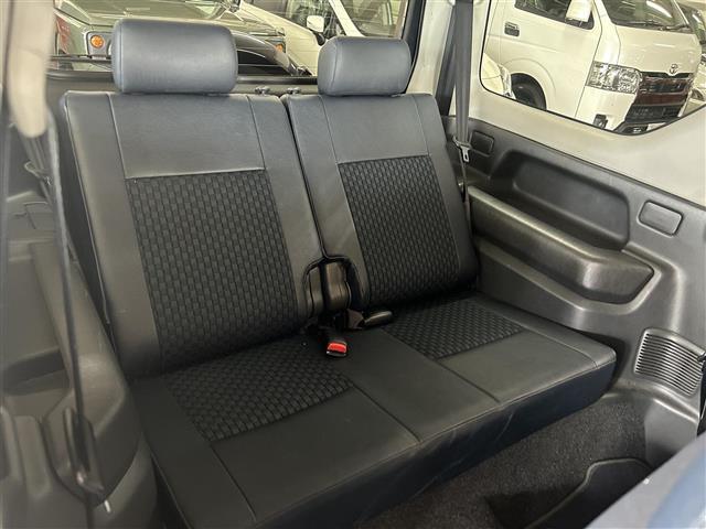 ジムニー ランドベンチャー 純正16インチAW/純正フロアマット/純正マッドガード/電動格納ミラー/ドアバイザー/ETC/D席シートヒーター/ヘットライトレベライザー/CDオーディオ(FM/AM/CD/MD)(16枚目)