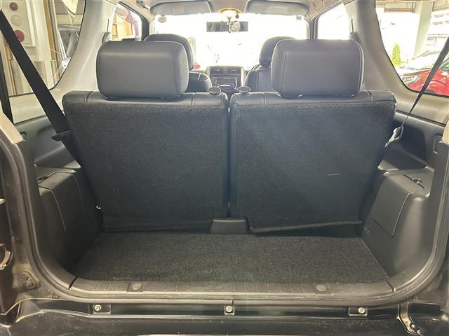 ジムニー ランドベンチャー 純正16インチAW/純正フロアマット/純正マッドガード/電動格納ミラー/ドアバイザー/ETC/D席シートヒーター/ヘットライトレベライザー/CDオーディオ(FM/AM/CD/MD)(18枚目)