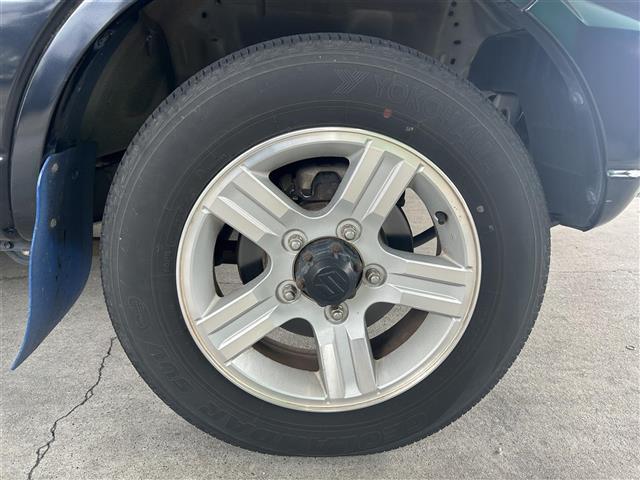 ジムニー ランドベンチャー 純正16インチAW/純正フロアマット/純正マッドガード/電動格納ミラー/ドアバイザー/ETC/D席シートヒーター/ヘットライトレベライザー/CDオーディオ(FM/AM/CD/MD)(34枚目)