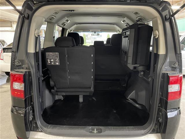 デリカD:5 D パワーパッケージ ワンオーナー/社外ナビ(BT/CD/DVD/フルセグ/AM/FM)/バックカメラ/両側パワースライドドア/クルーズコントロール//4WD/シートヒーターD+N/社外AW16/グリルガード/ヒッチメンバ(27枚目)