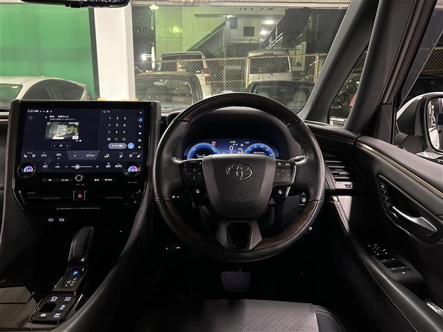 ヴェルファイアハイブリッド Z プレミア ワンオーナー/純正ナビ/バックカメラ全方位カメラ/ツインムーンルーフ//13.2型有機EL後席ディスプレイ/置くだけ充電/黒レザーシート/D席メモリー付パワーシート/ユニバーサルステップ/ETC(2枚目)