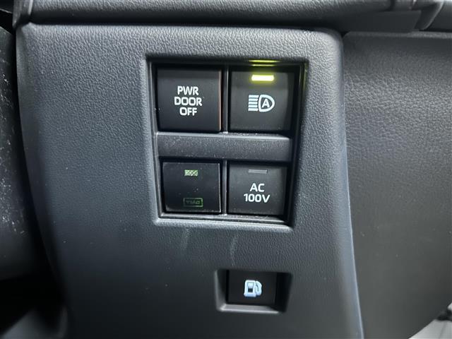 ヴェルファイアハイブリッド Z プレミア ワンオーナー/純正ナビ/バックカメラ全方位カメラ/ツインムーンルーフ//13.2型有機EL後席ディスプレイ/置くだけ充電/黒レザーシート/D席メモリー付パワーシート/ユニバーサルステップ/ETC(18枚目)