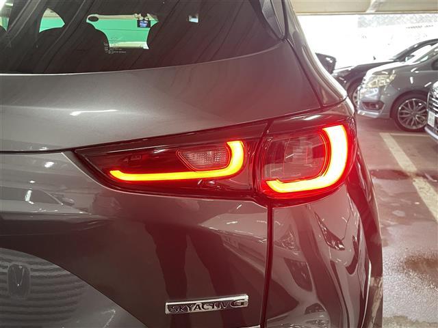 CX-5 25S エクスクルーシブモード ワンオーナー BOSEサウンド 純正ナビ BT フルセグ 全方位 バックカメラ レーダークルコン パワーバックドア レザーシート シートヒーター エアシート 純正19インチAW ワイヤレス充電(34枚目)