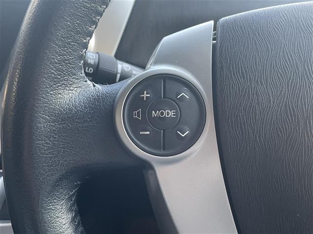 プリウスアルファ G 社外ナビ/バックカメラ/クルーズコントロール/ETC/社外前後ドラレコ/純正フロアマット/純正AW16インチ/オートLEDライト/電動格納ミラー/スマートキー×2(6枚目)