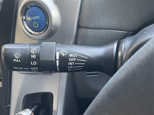 プリウスアルファ G 社外ナビ/バックカメラ/クルーズコントロール/ETC/社外前後ドラレコ/純正フロアマット/純正AW16インチ/オートLEDライト/電動格納ミラー/スマートキー×2(9枚目)