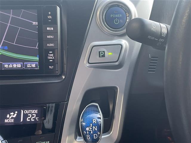 プリウスアルファ G 社外ナビ/バックカメラ/クルーズコントロール/ETC/社外前後ドラレコ/純正フロアマット/純正AW16インチ/オートLEDライト/電動格納ミラー/スマートキー×2(11枚目)