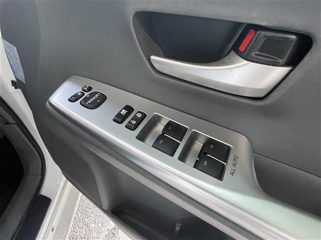 プリウスアルファ G 社外ナビ/バックカメラ/クルーズコントロール/ETC/社外前後ドラレコ/純正フロアマット/純正AW16インチ/オートLEDライト/電動格納ミラー/スマートキー×2(14枚目)