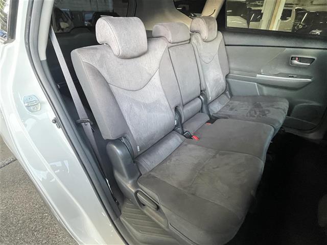 プリウスアルファ G 社外ナビ/バックカメラ/クルーズコントロール/ETC/社外前後ドラレコ/純正フロアマット/純正AW16インチ/オートLEDライト/電動格納ミラー/スマートキー×2(21枚目)