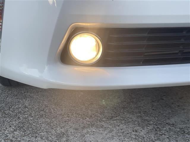 プリウスアルファ G 社外ナビ/バックカメラ/クルーズコントロール/ETC/社外前後ドラレコ/純正フロアマット/純正AW16インチ/オートLEDライト/電動格納ミラー/スマートキー×2(32枚目)