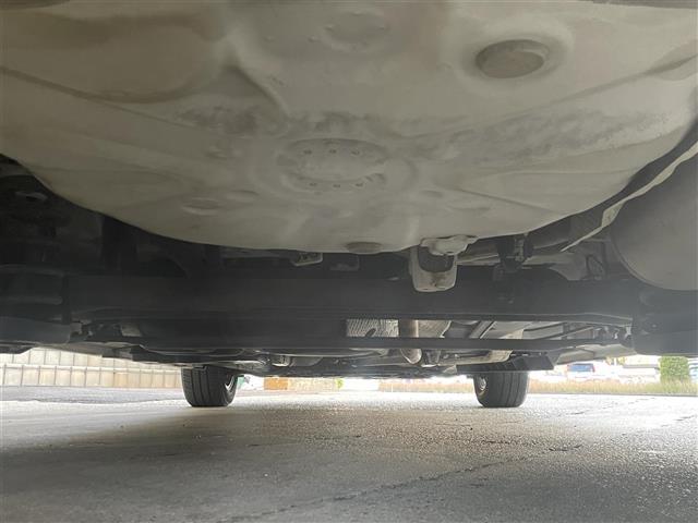 プリウスアルファ G 社外ナビ/バックカメラ/クルーズコントロール/ETC/社外前後ドラレコ/純正フロアマット/純正AW16インチ/オートLEDライト/電動格納ミラー/スマートキー×2(35枚目)