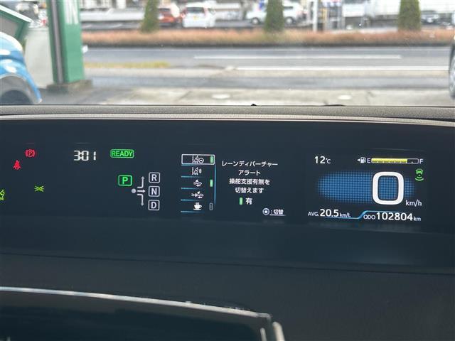 プリウス Ｓ　純正ナビ／バックカメラ／レーダークルコン／プリクラッシュセーフティ／ＥＴＣ／オートリトラミラー／ドラレコ前方／全席オートパワーウィンドウ／照明付バニティミラー／ウィンカーミラー／ドアバイザー／ＬＥＤ（6枚目）