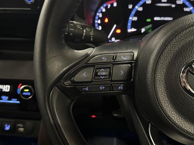 ヤリスクロス Ｚ　ディスプレイオーディオ／バックカメラ／社外ドラレコ前後／ＴＶキャンセラー／コーナーセンサー前後／シートヒーターＤ＋Ｎ／ＥＴＣ／ＢＳＭ／Ｄ席パワーシート／オートＬＥＤライト／オートハイビーム（10枚目）