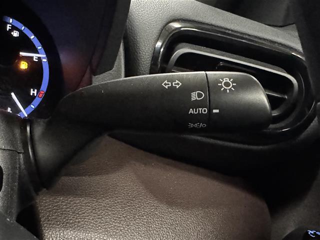 ヤリスクロス Ｚ　ディスプレイオーディオ／バックカメラ／社外ドラレコ前後／ＴＶキャンセラー／コーナーセンサー前後／シートヒーターＤ＋Ｎ／ＥＴＣ／ＢＳＭ／Ｄ席パワーシート／オートＬＥＤライト／オートハイビーム（13枚目）