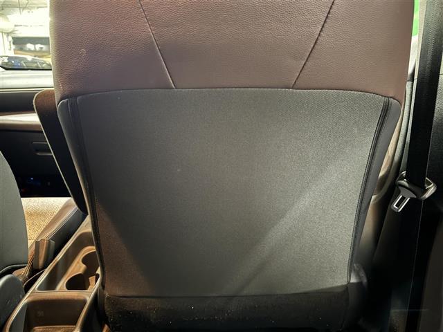 ヤリスクロス Ｚ　ディスプレイオーディオ／バックカメラ／社外ドラレコ前後／ＴＶキャンセラー／コーナーセンサー前後／シートヒーターＤ＋Ｎ／ＥＴＣ／ＢＳＭ／Ｄ席パワーシート／オートＬＥＤライト／オートハイビーム（24枚目）