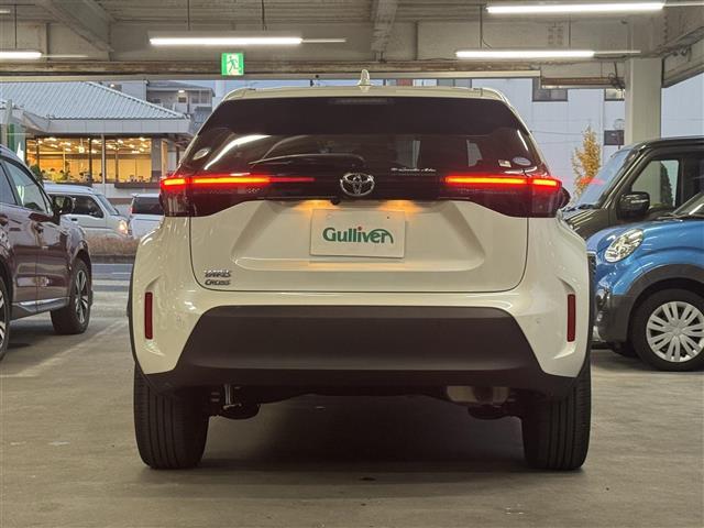 ヤリスクロス Ｚ　ディスプレイオーディオ／バックカメラ／社外ドラレコ前後／ＴＶキャンセラー／コーナーセンサー前後／シートヒーターＤ＋Ｎ／ＥＴＣ／ＢＳＭ／Ｄ席パワーシート／オートＬＥＤライト／オートハイビーム（32枚目）