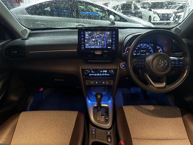 ヤリスクロス Ｚ　ディスプレイオーディオ／バックカメラ／社外ドラレコ前後／ＴＶキャンセラー／コーナーセンサー前後／シートヒーターＤ＋Ｎ／ＥＴＣ／ＢＳＭ／Ｄ席パワーシート／オートＬＥＤライト／オートハイビーム（42枚目）