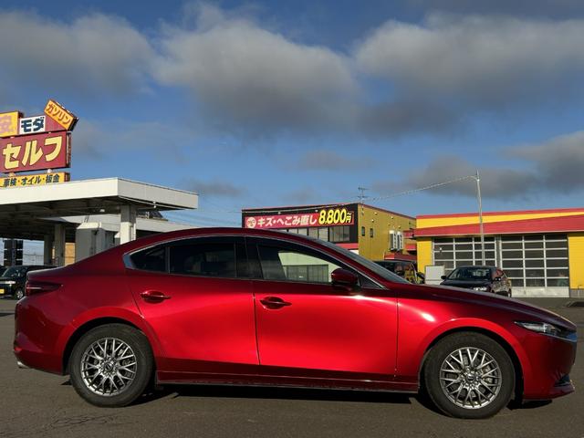 ＭＡＺＤＡ３セダン ２０Ｓ　Ｌパッケージ　４ＷＤ　ｉ－ＡＣＴＩＶＥＳＥＮＳＥ（運転支援／リスク警報）　純正メモリナビ（ＣＤ／ＤＶＤ／ＢＴ）　車外カメラ（バック／全方位）　ＥＴＣ　純正前後ドライブレコーダー　レーダークルーズコントロール（37枚目）