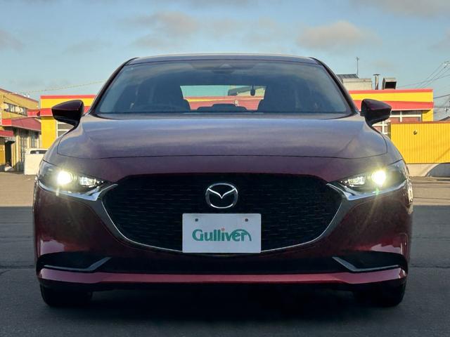 ＭＡＺＤＡ３セダン ２０Ｓ　Ｌパッケージ　４ＷＤ　ｉ－ＡＣＴＩＶＥＳＥＮＳＥ（運転支援／リスク警報）　純正メモリナビ（ＣＤ／ＤＶＤ／ＢＴ）　車外カメラ（バック／全方位）　ＥＴＣ　純正前後ドライブレコーダー　レーダークルーズコントロール（42枚目）