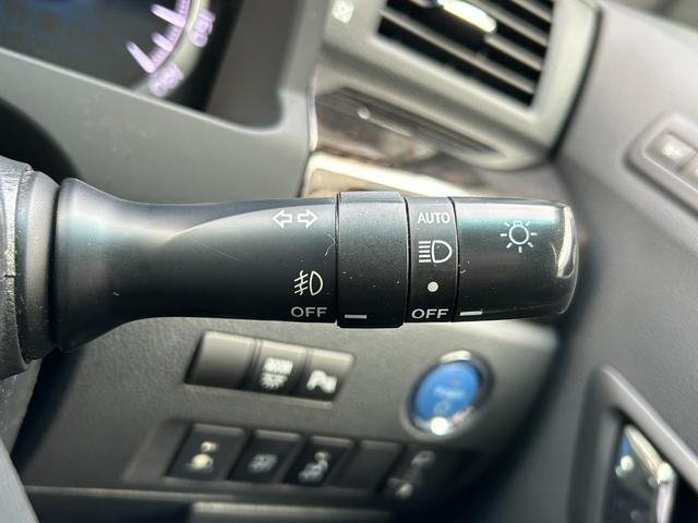 ヴェルファイアハイブリッド ZR Gエディション 純正ナビ(CD/DVD/BT) フルセグTV フリップダウンモニター サンルーフ 両側パワースライドドア 電動リアゲート クルーズコントロール パワーシート シートヒーター 社外エンジンスターター(22枚目)