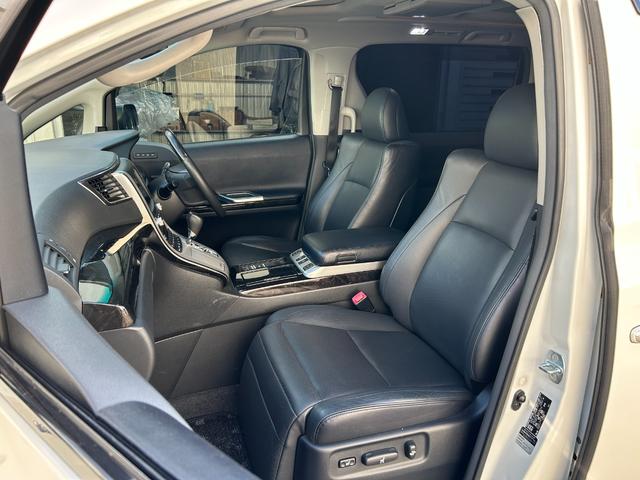 ヴェルファイアハイブリッド ZR Gエディション 純正ナビ(CD/DVD/BT) フルセグTV フリップダウンモニター サンルーフ 両側パワースライドドア 電動リアゲート クルーズコントロール パワーシート シートヒーター 社外エンジンスターター(29枚目)