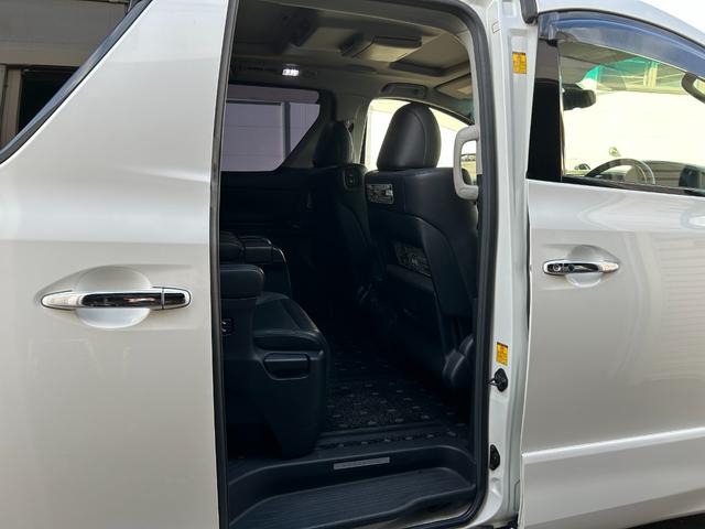 ヴェルファイアハイブリッド ZR Gエディション 純正ナビ(CD/DVD/BT) フルセグTV フリップダウンモニター サンルーフ 両側パワースライドドア 電動リアゲート クルーズコントロール パワーシート シートヒーター 社外エンジンスターター(32枚目)