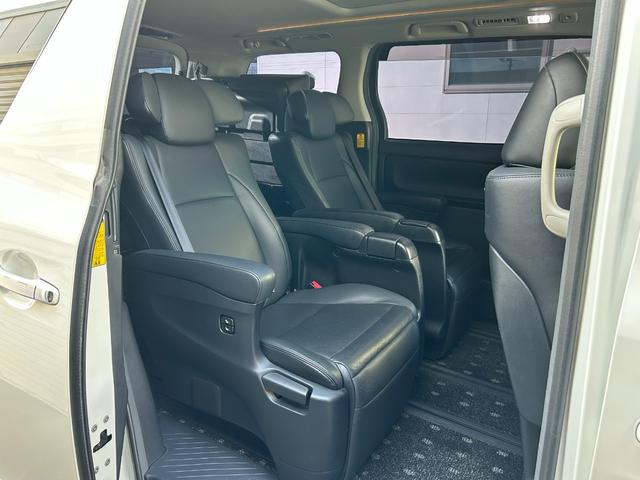 ヴェルファイアハイブリッド ZR Gエディション 純正ナビ(CD/DVD/BT) フルセグTV フリップダウンモニター サンルーフ 両側パワースライドドア 電動リアゲート クルーズコントロール パワーシート シートヒーター 社外エンジンスターター(33枚目)