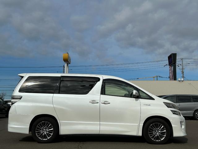 ヴェルファイアハイブリッド ZR Gエディション 純正ナビ(CD/DVD/BT) フルセグTV フリップダウンモニター サンルーフ 両側パワースライドドア 電動リアゲート クルーズコントロール パワーシート シートヒーター 社外エンジンスターター(41枚目)