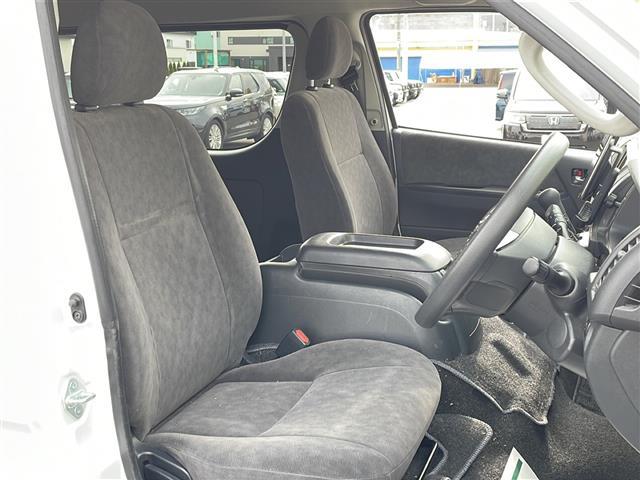 ハイエースワゴン ＧＬ　４ＷＤ／ワンオーナー／禁煙車／寒冷地仕様／アルパイン１１型ナビ／ＣＤ／ＤＶＤ／ＳＤ／ＭＳＶ／ＵＳＢ／ＢＴ／フルセグ／バックカメラ／ＰＣＳ／ＬＤＡ／ＰＫＳＢ／クリアランスソナー／社外ＡＷ冬タイヤ／ＥＴＣ（11枚目）