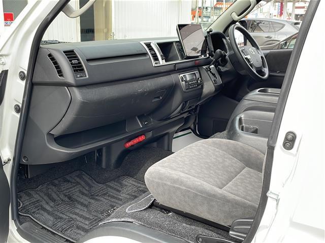 ハイエースワゴン ＧＬ　４ＷＤ／ワンオーナー／禁煙車／寒冷地仕様／アルパイン１１型ナビ／ＣＤ／ＤＶＤ／ＳＤ／ＭＳＶ／ＵＳＢ／ＢＴ／フルセグ／バックカメラ／ＰＣＳ／ＬＤＡ／ＰＫＳＢ／クリアランスソナー／社外ＡＷ冬タイヤ／ＥＴＣ（12枚目）