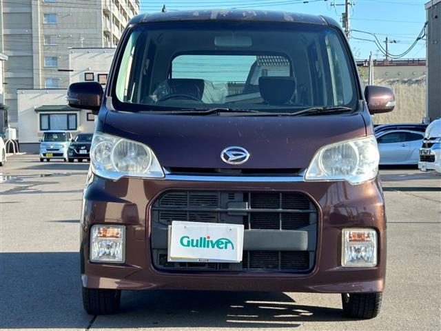 タントエグゼ カスタムＧ　４ＷＤ／禁煙車／社外オーディオ／革巻きステアリング／ミラーウィンカー／純正フロアマット／社外エンジンスターター／冬タイヤ積込／フォグランプ／スマートキー／ドアバイザー／スペアキー／保証書／取扱説明書（30枚目）