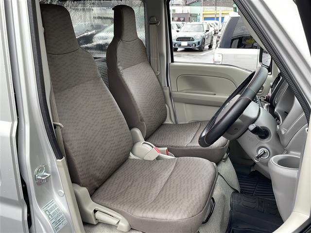 ＮＶ１００クリッパーバン ＤＸ　セーフィティＰＫＧ　／４ＷＤ／禁煙車／オートライト／ドアバイザー／横滑り防止／衝突被害軽減システム／クリアランスソナー／冬タイヤ積み込み／純正フロアマット／パワーウィンドウ／ヘットライトレベライザー（14枚目）