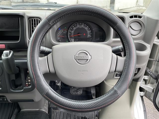 ＮＶ１００クリッパーバン ＤＸ　セーフィティＰＫＧ　／４ＷＤ／禁煙車／オートライト／ドアバイザー／横滑り防止／衝突被害軽減システム／クリアランスソナー／冬タイヤ積み込み／純正フロアマット／パワーウィンドウ／ヘットライトレベライザー（19枚目）