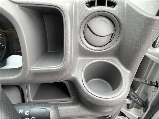 ＮＶ１００クリッパーバン ＤＸ　セーフィティＰＫＧ　／４ＷＤ／禁煙車／オートライト／ドアバイザー／横滑り防止／衝突被害軽減システム／クリアランスソナー／冬タイヤ積み込み／純正フロアマット／パワーウィンドウ／ヘットライトレベライザー（24枚目）