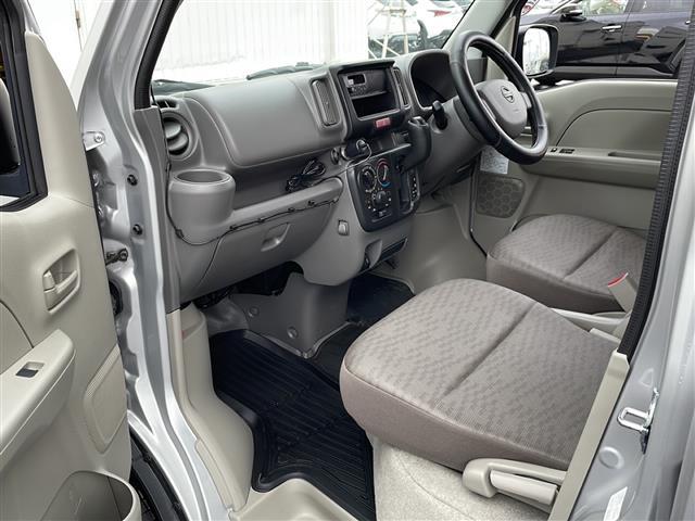 ＮＶ１００クリッパーバン ＤＸ　セーフィティＰＫＧ　／４ＷＤ／禁煙車／オートライト／ドアバイザー／横滑り防止／衝突被害軽減システム／クリアランスソナー／冬タイヤ積み込み／純正フロアマット／パワーウィンドウ／ヘットライトレベライザー（31枚目）