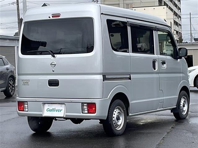 ＮＶ１００クリッパーバン ＤＸ　セーフィティＰＫＧ　／４ＷＤ／禁煙車／オートライト／ドアバイザー／横滑り防止／衝突被害軽減システム／クリアランスソナー／冬タイヤ積み込み／純正フロアマット／パワーウィンドウ／ヘットライトレベライザー（40枚目）
