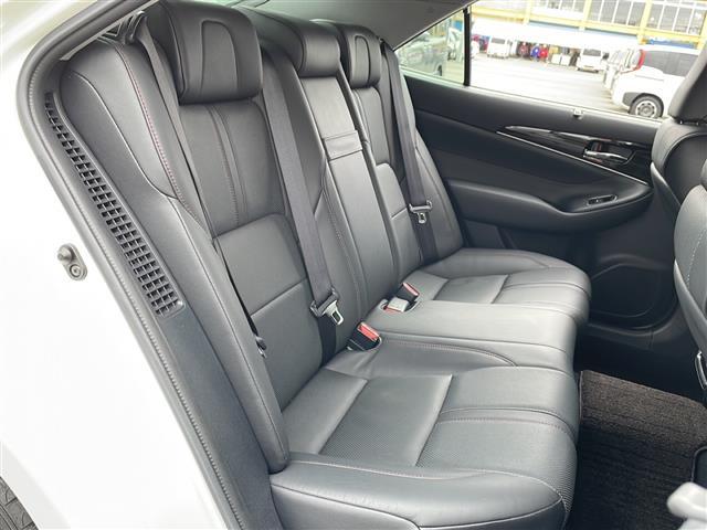 クラウンハイブリッド アスリートG Four 4WD/禁煙車/純正ナビ/フルセグ/パノラミックビューモニター/アドバンストパッケージ/プリクラッシュセーフティ/レーダークルーズコントロール/シートヒーター/エアシート/ドラレコ/ハンドルヒーター(16枚目)