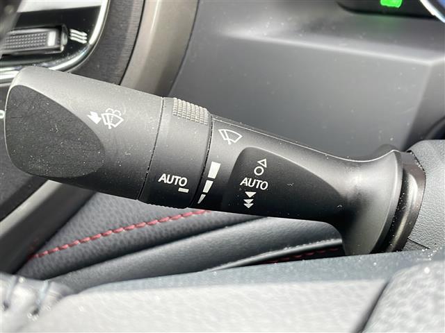 クラウンハイブリッド アスリートG Four 4WD/禁煙車/純正ナビ/フルセグ/パノラミックビューモニター/アドバンストパッケージ/プリクラッシュセーフティ/レーダークルーズコントロール/シートヒーター/エアシート/ドラレコ/ハンドルヒーター(21枚目)