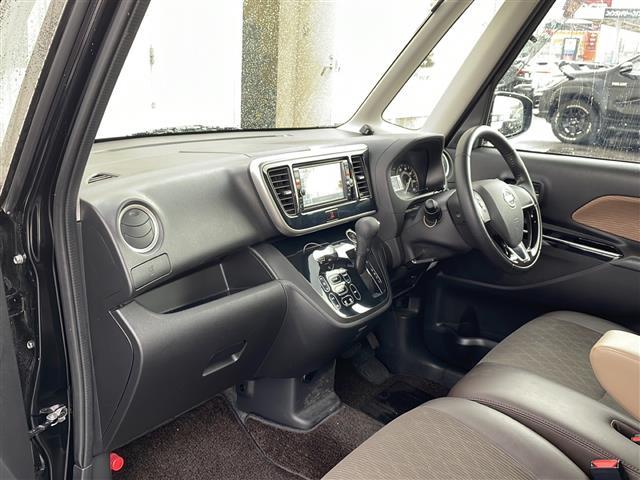 デイズルークス ハイウェイスター X Vセレクション /純正ナビ/フルセグ/DVD/CD/BT/AUX/両側パワースライドドア/前後ドライブレコーダー/ハーフレザーシート/シートヒーター/純正15インチアルミホイール/衝突軽減ブレーキ/(32枚目)