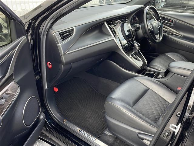 ハリアー エレガンス /禁煙車/寒冷地仕様/純正ナビ BT/AUX/USB/フルセグ/CD/DVD/SD/アイドリングストップ/定速クルーズコントロール/横滑り防止/革巻きステアリング/ステアリングスイッチ(32枚目)